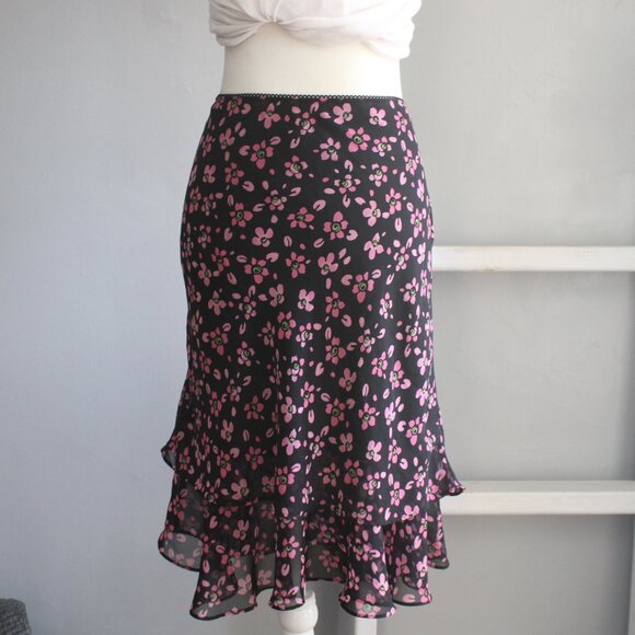 Casual Corner VTG Y2K Black & Pink A-Line Ruffle Tier Floral Midi Skirt Size 10 - Picture 2 of 6